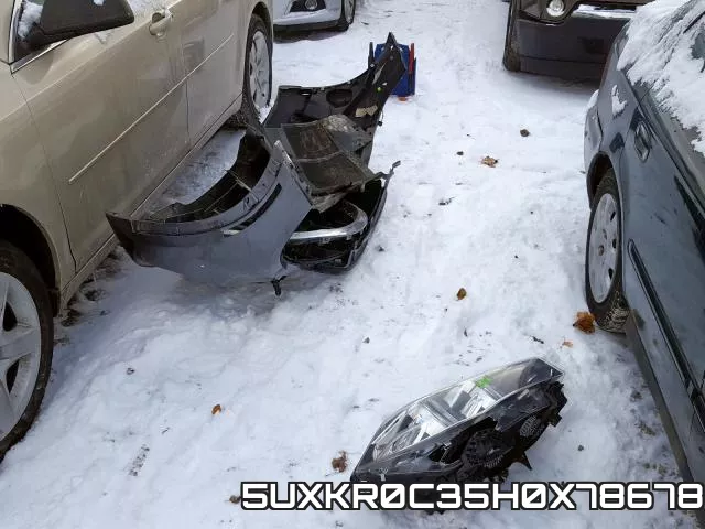 5UXKR0C35H0X78678_9.webp