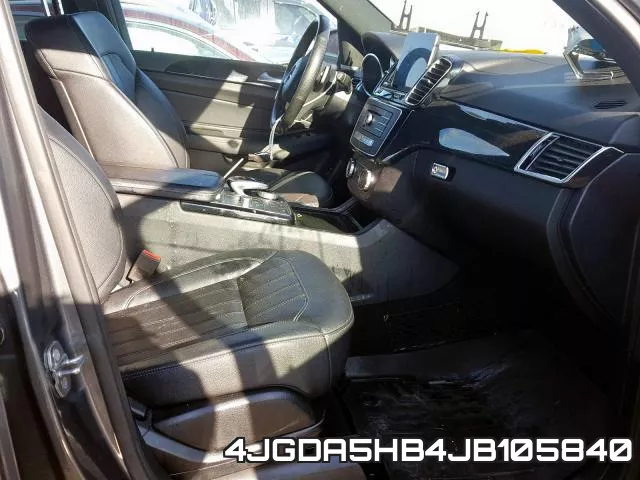 4JGDA5HB4JB105840_5.webp
