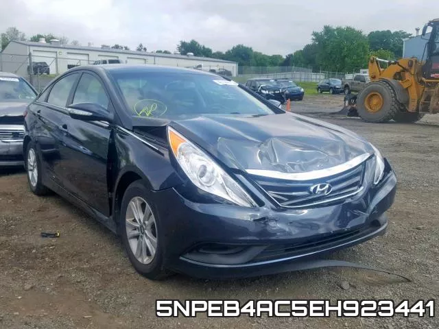 5NPEB4AC5EH923441