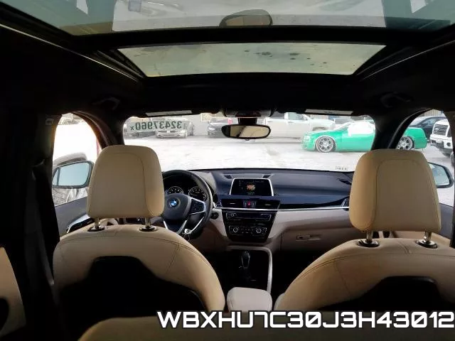 WBXHU7C30J3H43012_9.webp