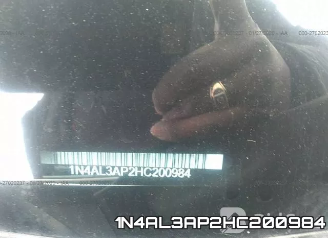 1N4AL3AP2HC200984_9.webp