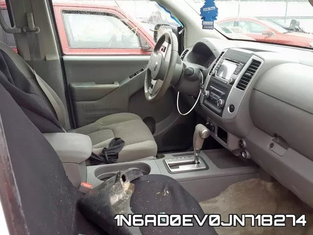 1N6AD0EV0JN718274_5.webp