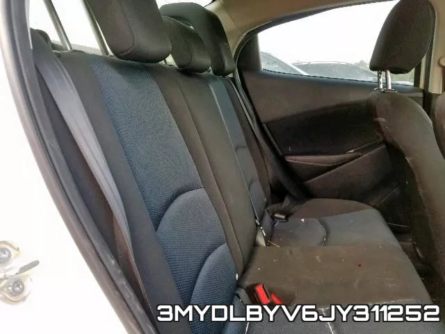 3MYDLBYV6JY311252_6.webp