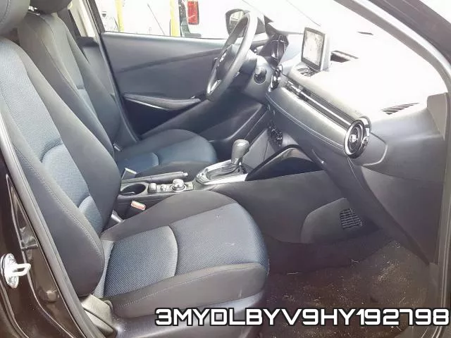 3MYDLBYV9HY192798_5.webp