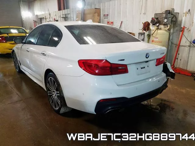 WBAJE7C32HG889744_3.webp
