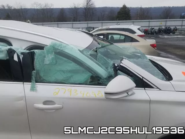 5LMCJ2C95HUL19536_9.webp