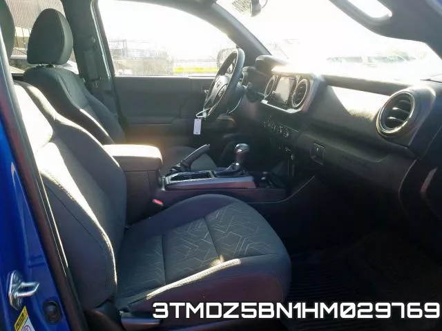 3TMDZ5BN1HM029769_5.webp
