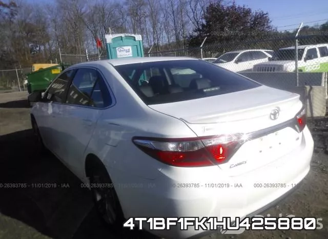 4T1BF1FK1HU425880_3.webp