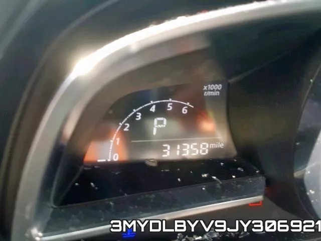 3MYDLBYV9JY306921_8.webp
