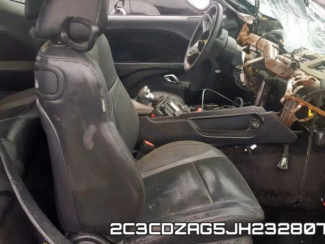 2C3CDZAG5JH232807_5.webp