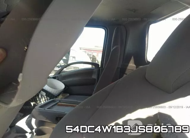 54DC4W1B3JS806789_5.webp