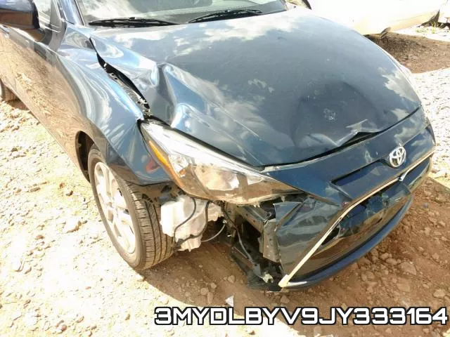 3MYDLBYV9JY333164_9.webp