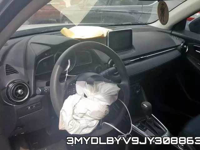 3MYDLBYV9JY308863_9.webp