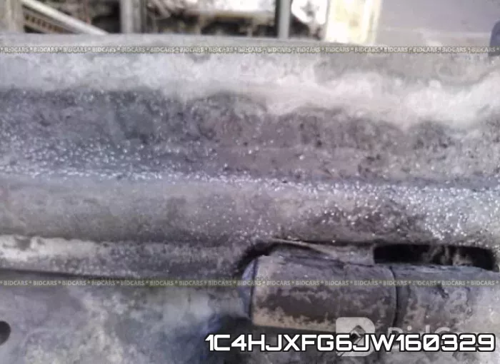 1C4HJXFG6JW160329_9.webp
