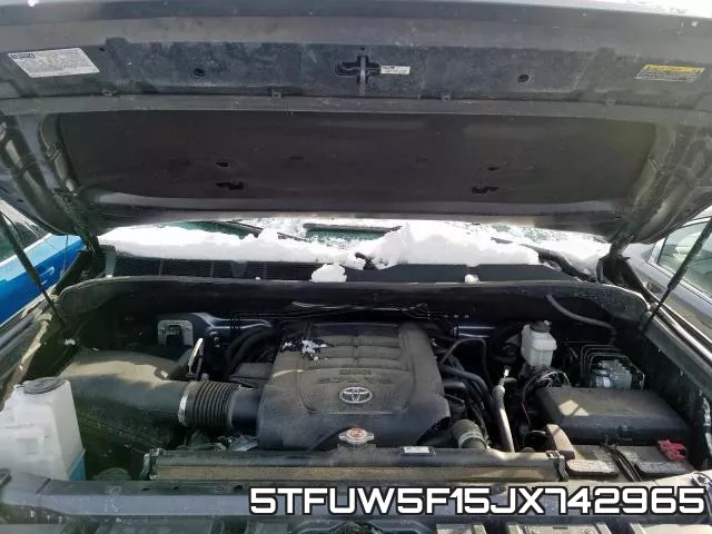 5TFUW5F15JX742965_7.webp