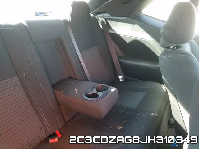 2C3CDZAG8JH310349_6.webp