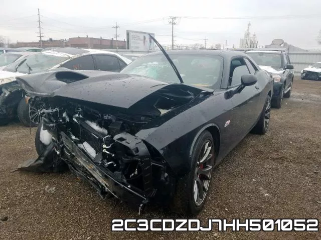 2C3CDZDJ7HH501052_2.webp