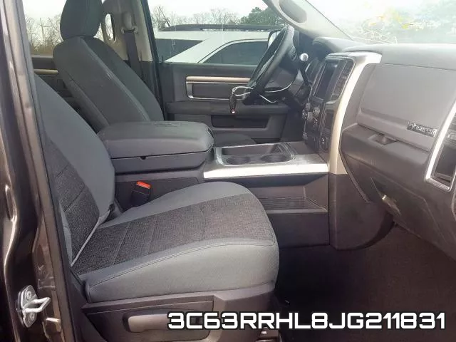 3C63RRHL8JG211831_5.webp