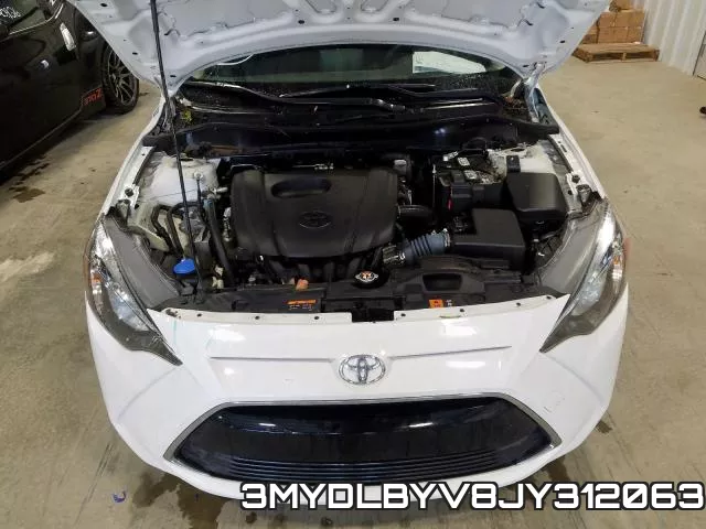 3MYDLBYV8JY312063