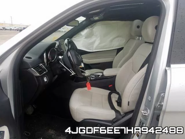 4JGDF6EE7HA942488_5.webp