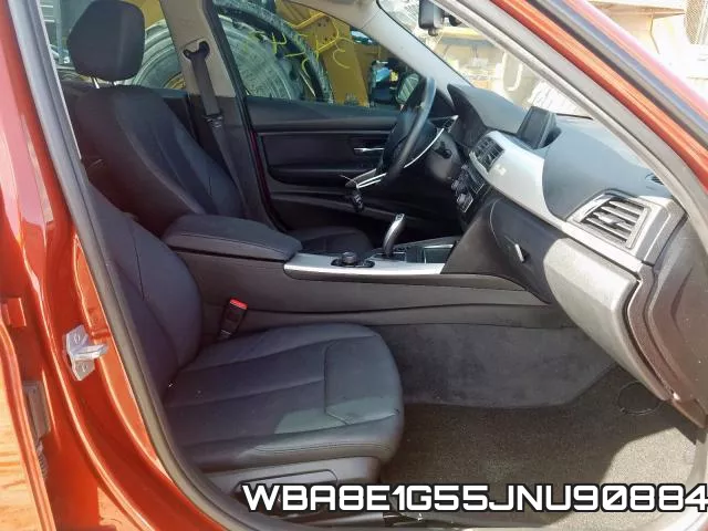 WBA8E1G55JNU90884_5.webp