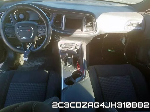2C3CDZAG4JH310882