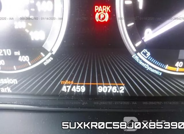 5UXKR0C58J0X85390_7.webp