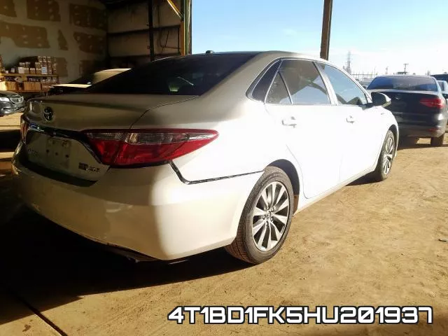 4T1BD1FK5HU201937_4.webp
