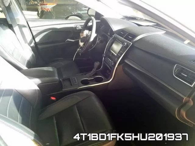 4T1BD1FK5HU201937_5.webp