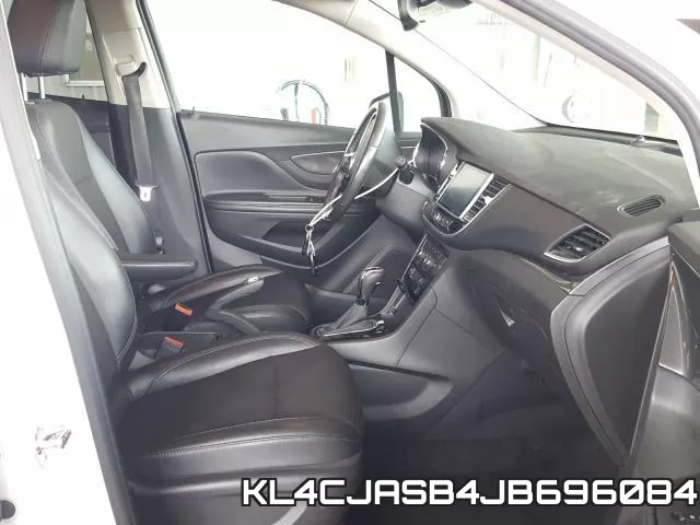 KL4CJASB4JB696084_5.webp