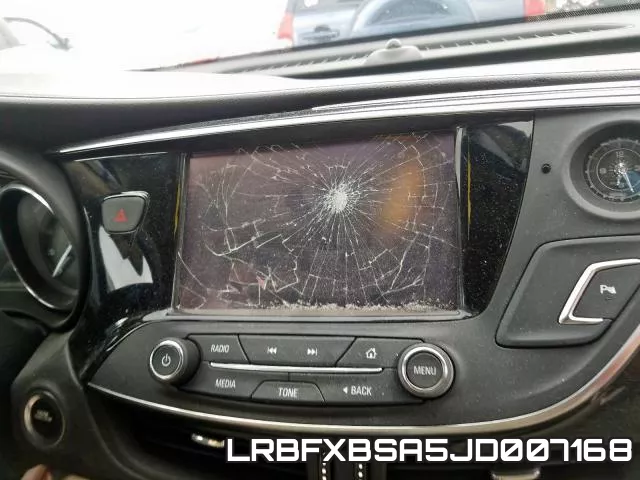 LRBFXBSA5JD007168_9.webp