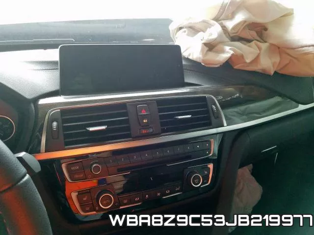 WBA8Z9C53JB219977_9.webp