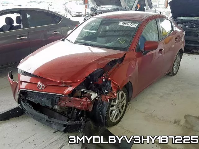 3MYDLBYV3HY187225_2.webp