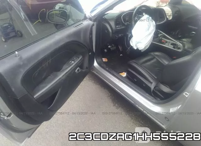 2C3CDZAG1HH555228_5.webp