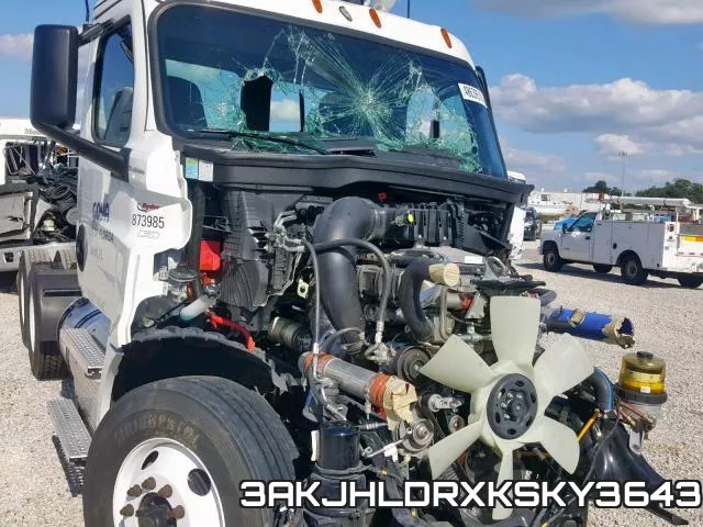 3AKJHLDRXKSKY3643_9.webp