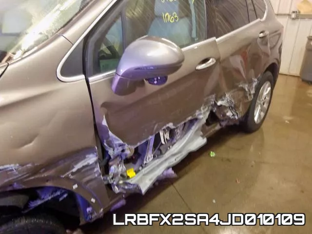 LRBFX2SA4JD010109_9.webp
