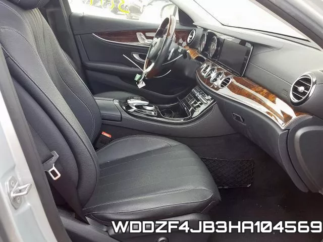 WDDZF4JB3HA104569_5.webp