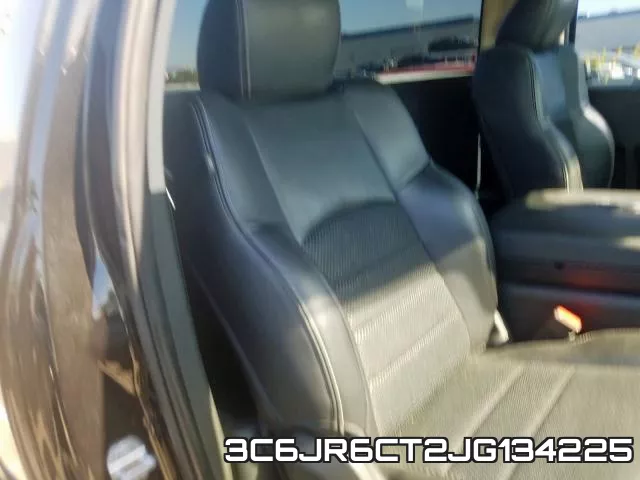 3C6JR6CT2JG134225_6.webp