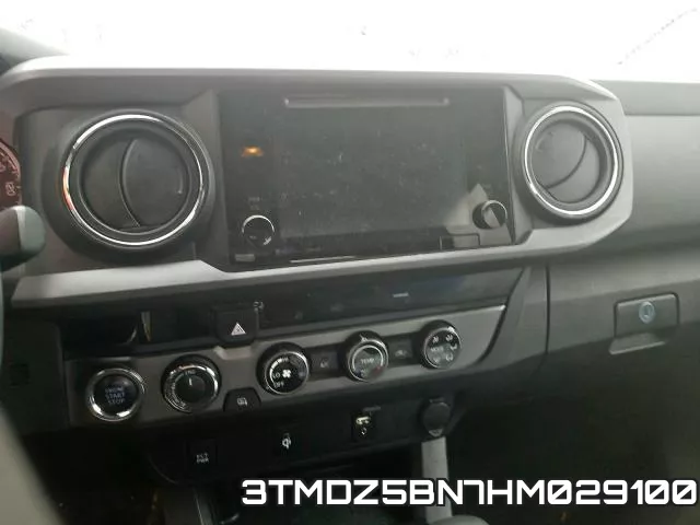 3TMDZ5BN7HM029100_9.webp