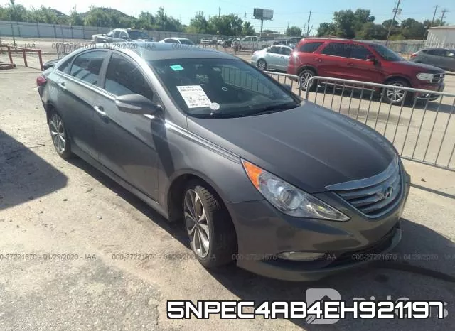 5NPEC4AB4EH921197