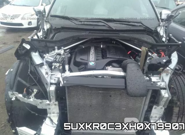5UXKR0C3XH0X79907_10.webp