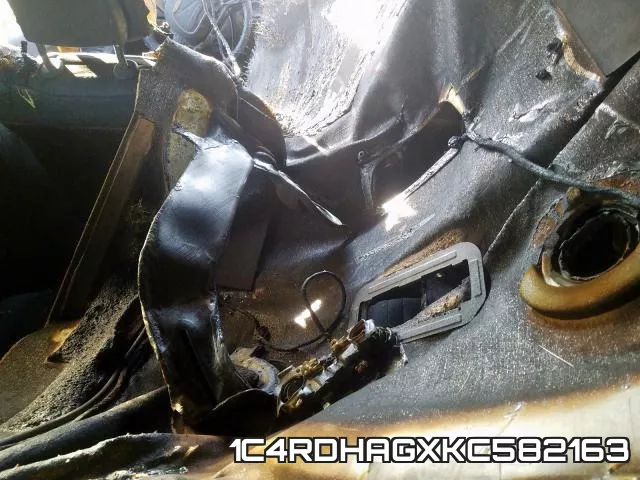 1C4RDHAGXKC582163_6.webp