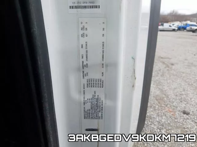 3AKBGEDV9KDKM7219_10.webp