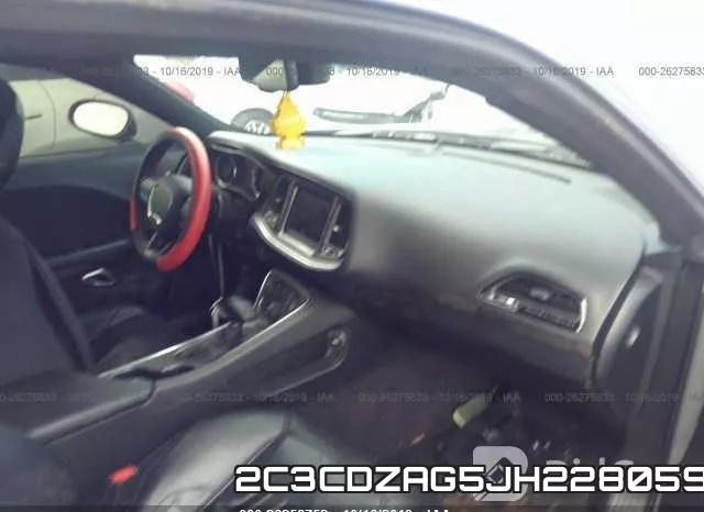 2C3CDZAG5JH228059_5.webp