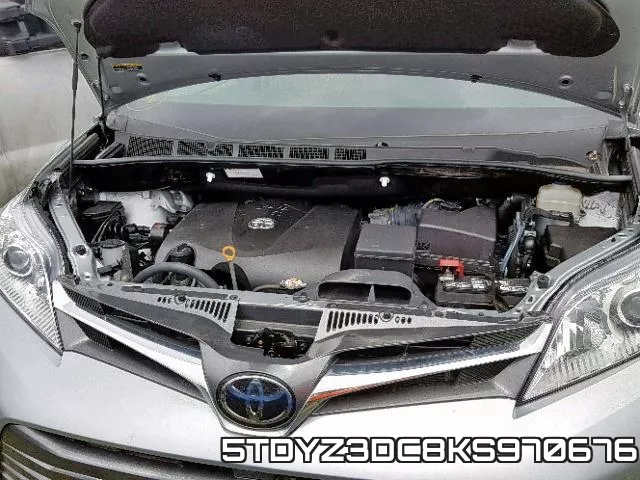 5TDYZ3DC8KS970676_7.webp