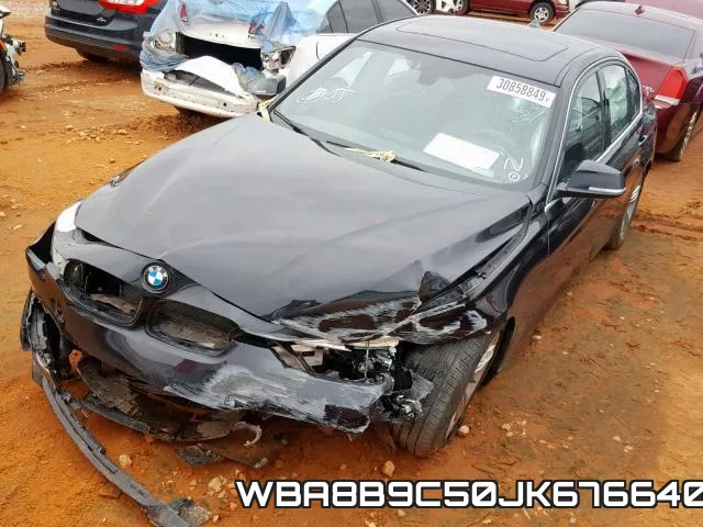 WBA8B9C50JK676640_2.webp