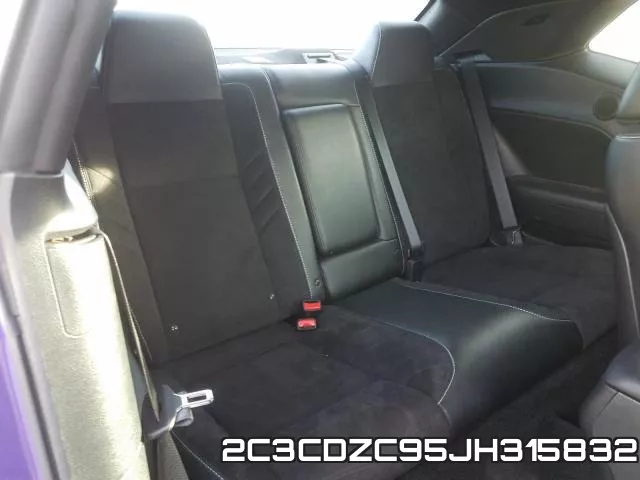 2C3CDZC95JH315832_6.webp
