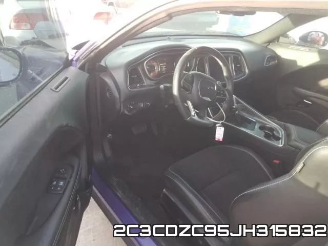 2C3CDZC95JH315832_9.webp