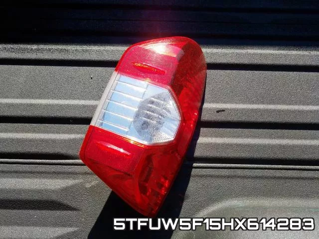 5TFUW5F15HX614283_9.webp
