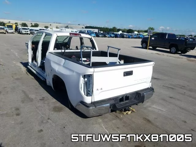 5TFUW5F17KX817005_3.webp